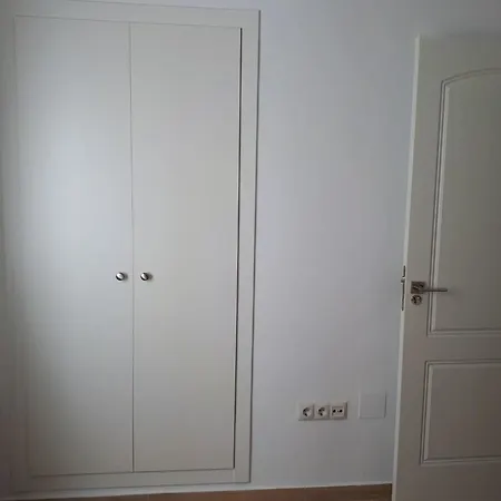 Apartment With 3 Bedrooms In Fuengirola, With Furnished Terrace - 10 M
