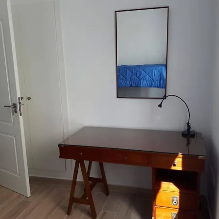 With 3 Bedrooms In Fuengirola, With Furnished Terrace - 10 M * Fuengirola
