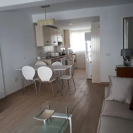 Apartment With 3 Bedrooms In Fuengirola, With Furnished Terrace - 10 M