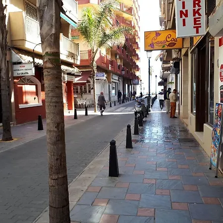 With 3 Bedrooms In Fuengirola, With Furnished Terrace - 10 M * Fuengirola