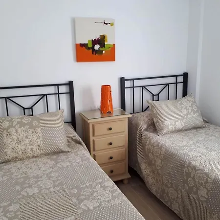 With 3 Bedrooms In Fuengirola, With Furnished Terrace - 10 M Fuengirola
